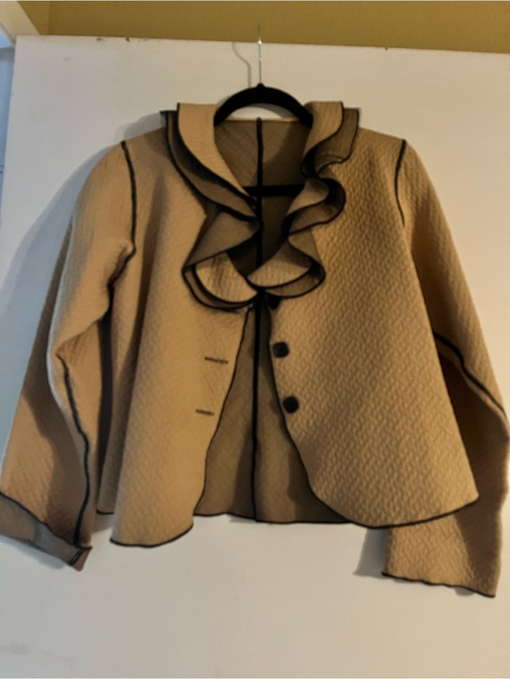 Ruffle-Trim Quilted Blazer Jacket - Camel with Black Trim